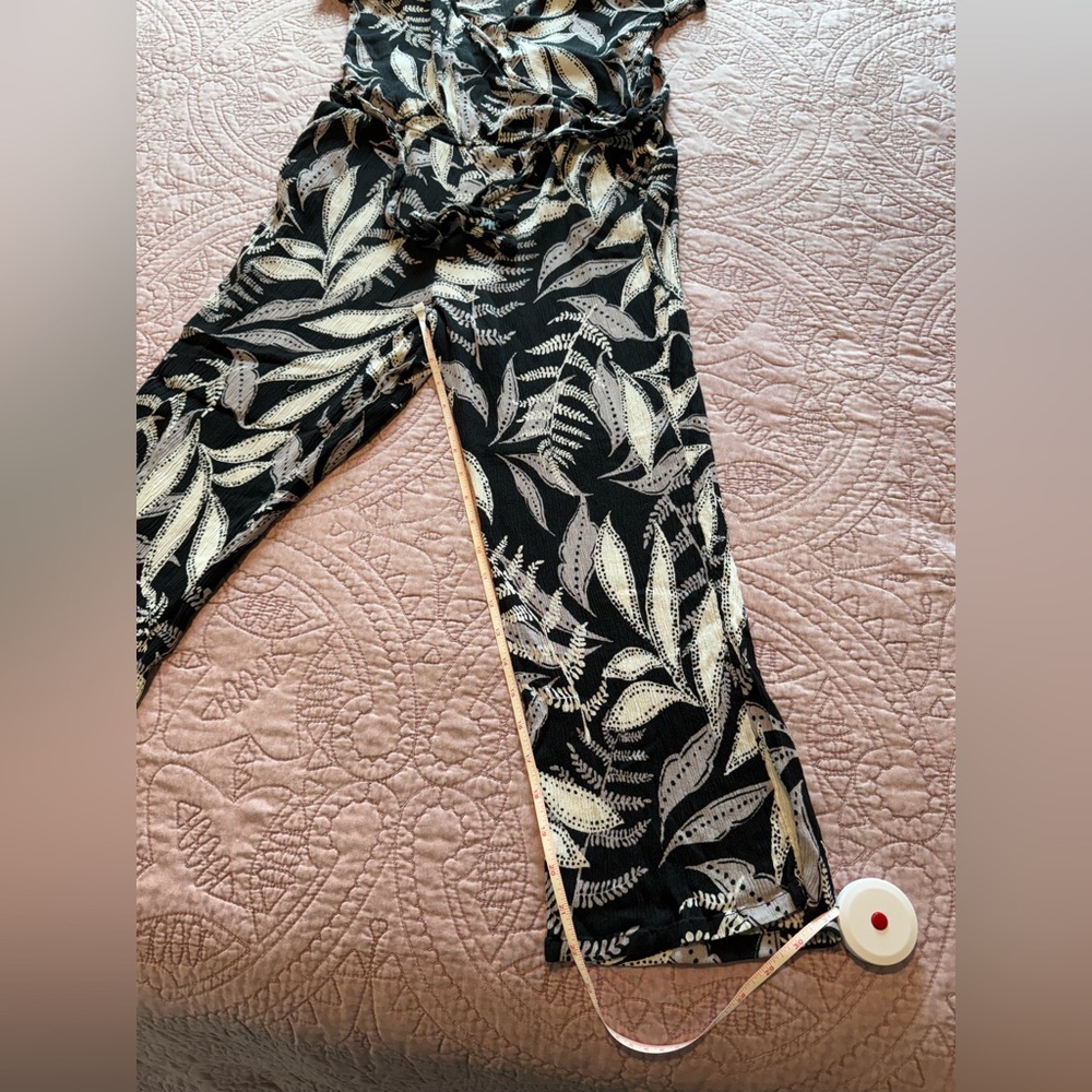 AnyBody Monochrome Leaf Pattern Jumpsuit - Picture 5 of 15